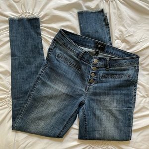 High-waisted button up jeans (Size 5/27)